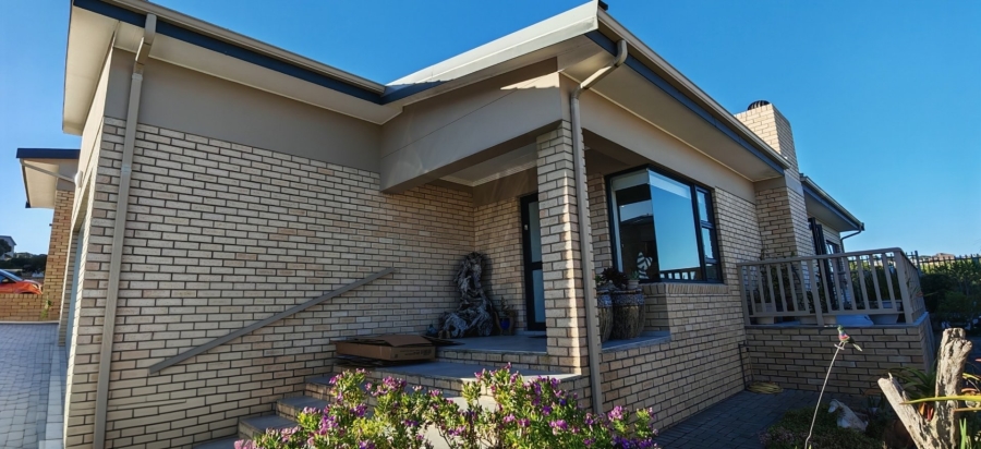 3 Bedroom Property for Sale in Dana Bay Western Cape